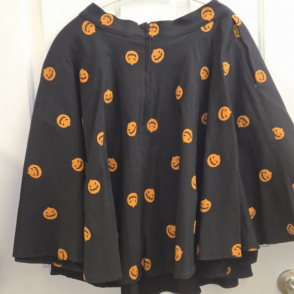 Vixen By Micheline Pitt Pumpkin King Skater Skirt - Picture 2 of 4